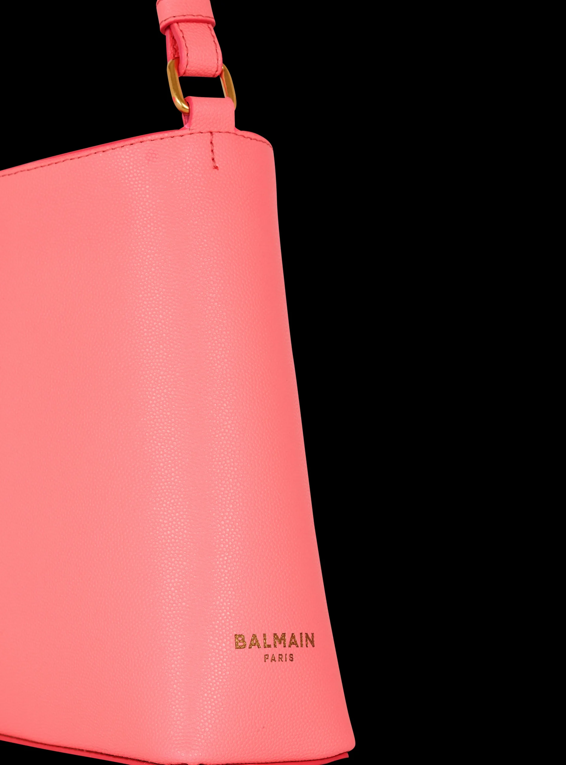 Women Balmain Emblème Handbag In Grained Leather
